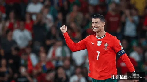 腾讯电竞新品发布，跨界联名款抢眼